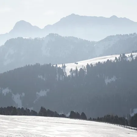 Ciasa Iachin - Dolomites Dream Retreat San Martino in Badia